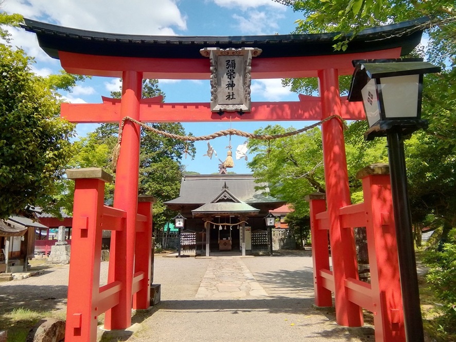 弥栄神社_鳥居_社殿