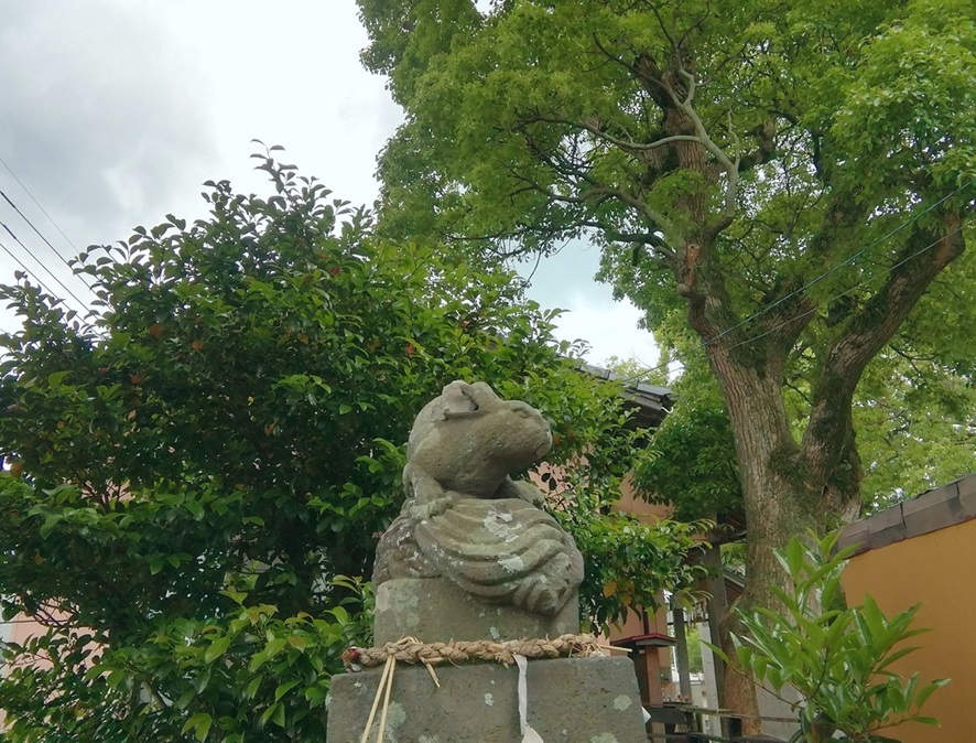 波折神社_波乗りウサギ