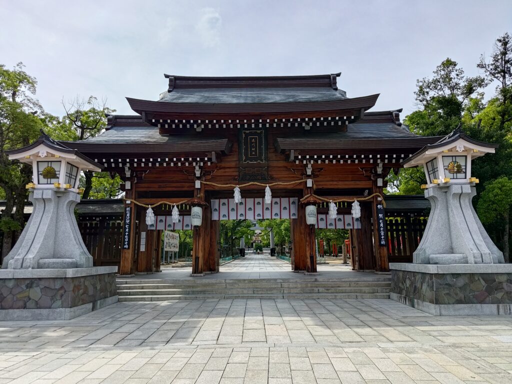 湊川神社_神門