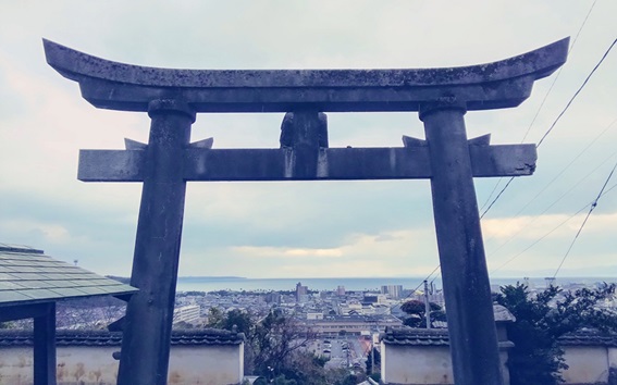 八幡竈門神社_鬼が造った九十九の石段