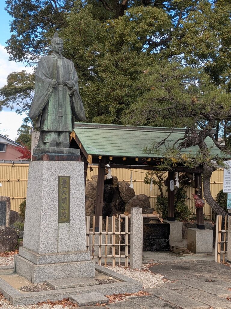 常泉寺_豊臣秀吉産湯井戸_豊臣秀吉像