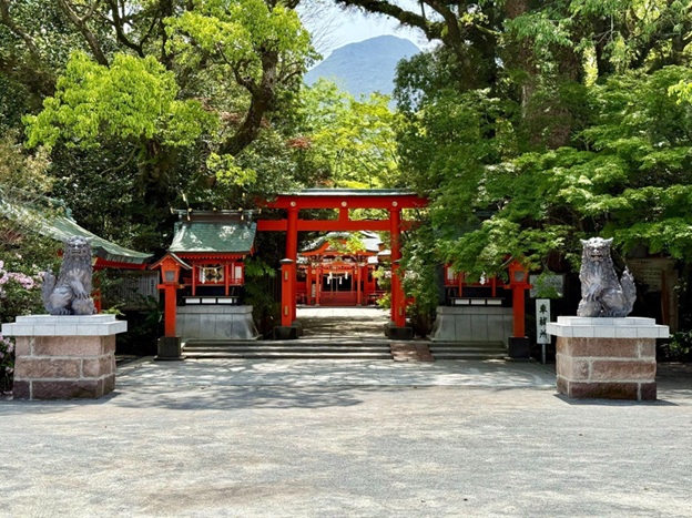 枚聞神社_鳥居_開聞岳