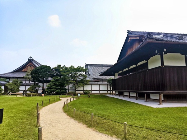 二条城_本丸庭園_本丸御殿