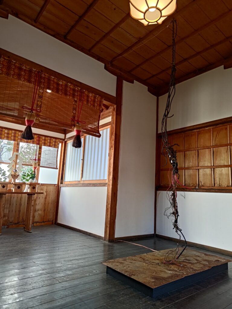 岡山神社_ミレ・リー作品