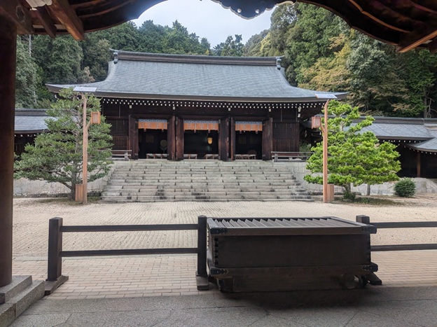 近江神宮_内拝殿