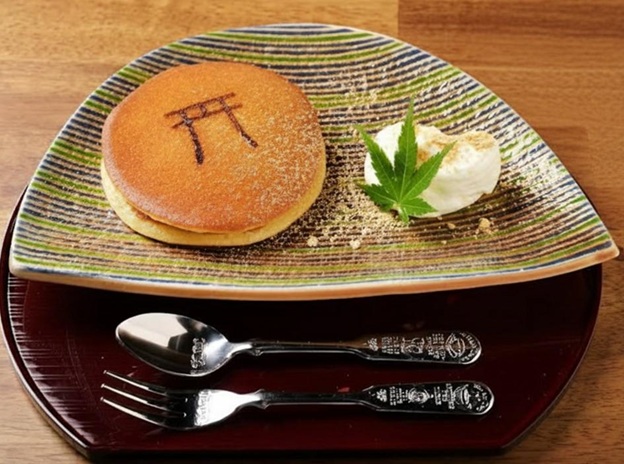 近江神宮_神宮茶寮_神宮どら焼き