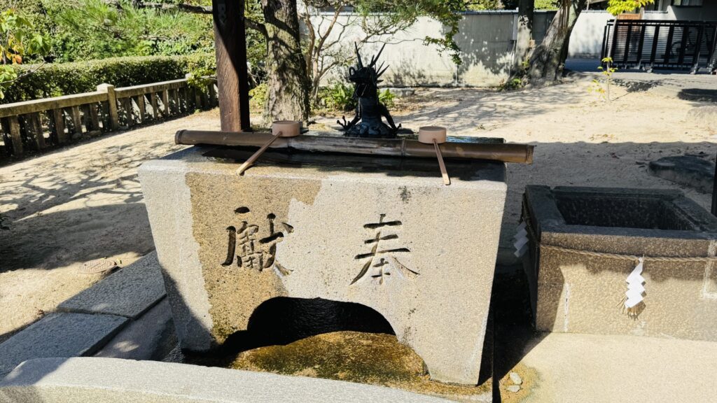 鶴羽根神社_原爆遺構_手水舎