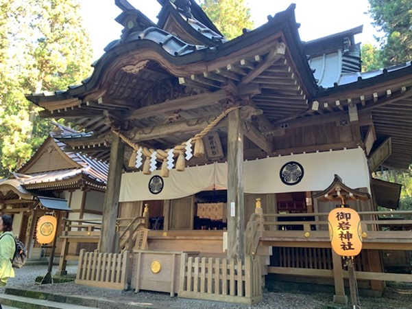 御岩神社_社殿