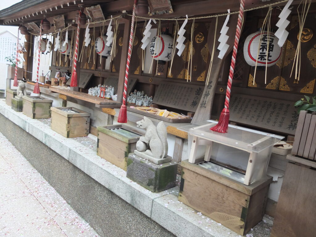 子安神社_末社五社