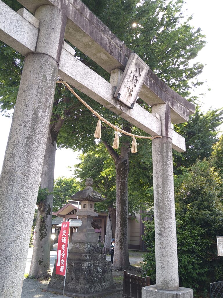 日野八坂神社_鳥居