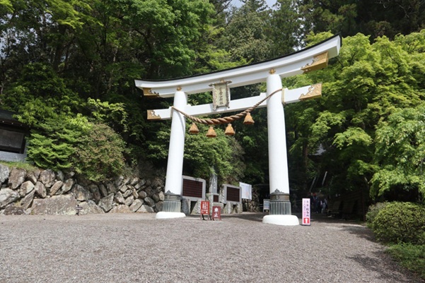 寳登山神社_二の鳥居