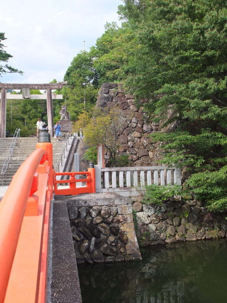 武田神社_堀・石垣