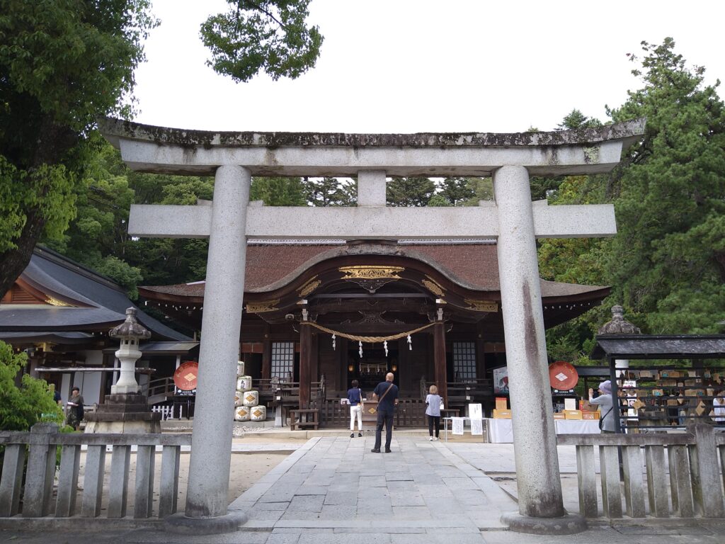 武田神社_二の鳥居_拝殿