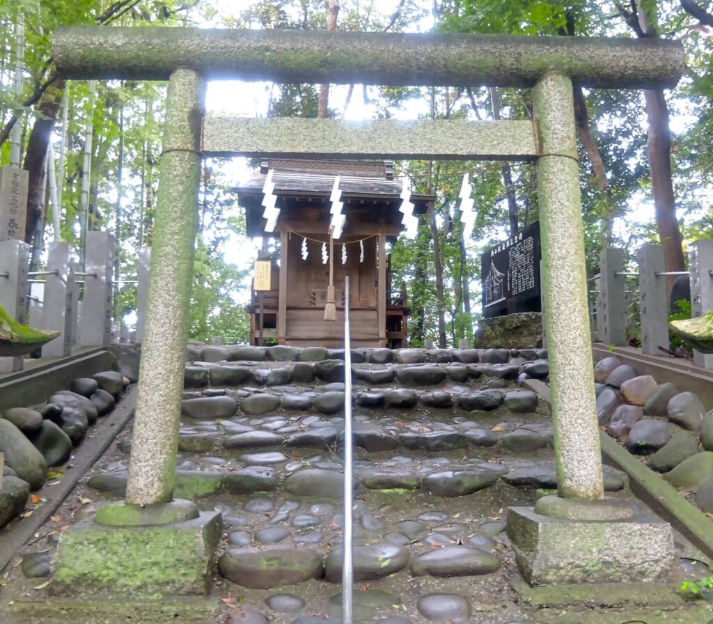 春日部八幡神社_奥の院